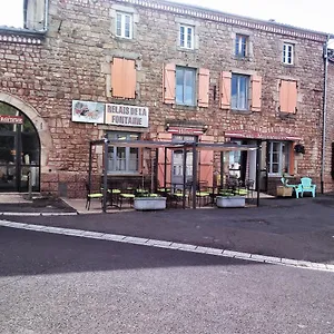 Le Relais De La Fontaine Échandelys